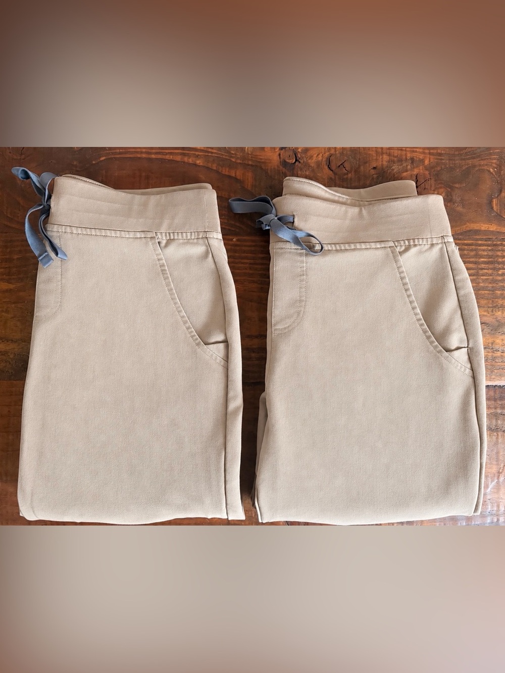Figs Women's Beige Drawstring Joggers with Gray Tie - Small/Tall